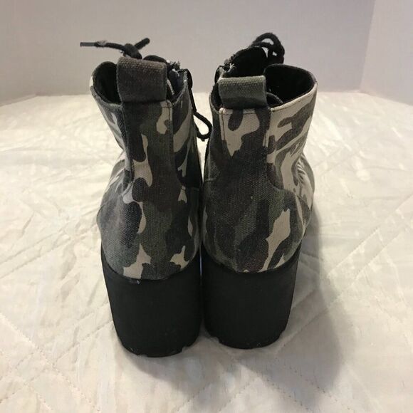 Rocket Dog Camo Lauralee Gravity Combat Boots Womens Size 8.5 - Picture 4 of 9